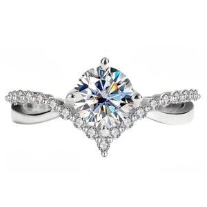 1 Carat Center Stone & 925 Sterling Silver Setting Wedding Ring
